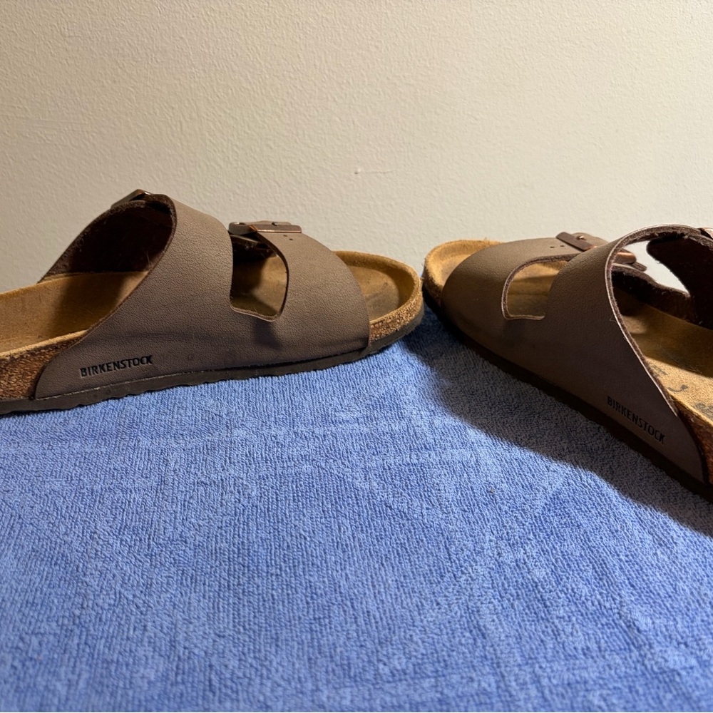 Birkenstock Sandals Kids Size 34 EUC (US 3-3.5)